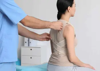 Early Signs of Multiple Sclerosis 4 Neurologist explaining early symptoms of MS to a patient