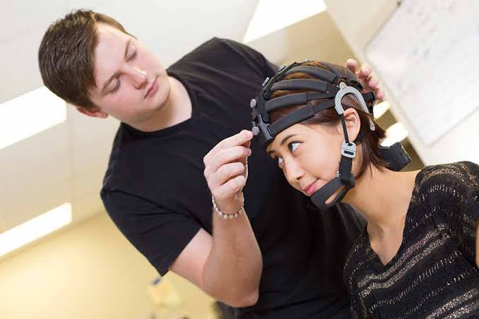 What Happens During an EEG Test and When Is It Needed? 2 EEG Test